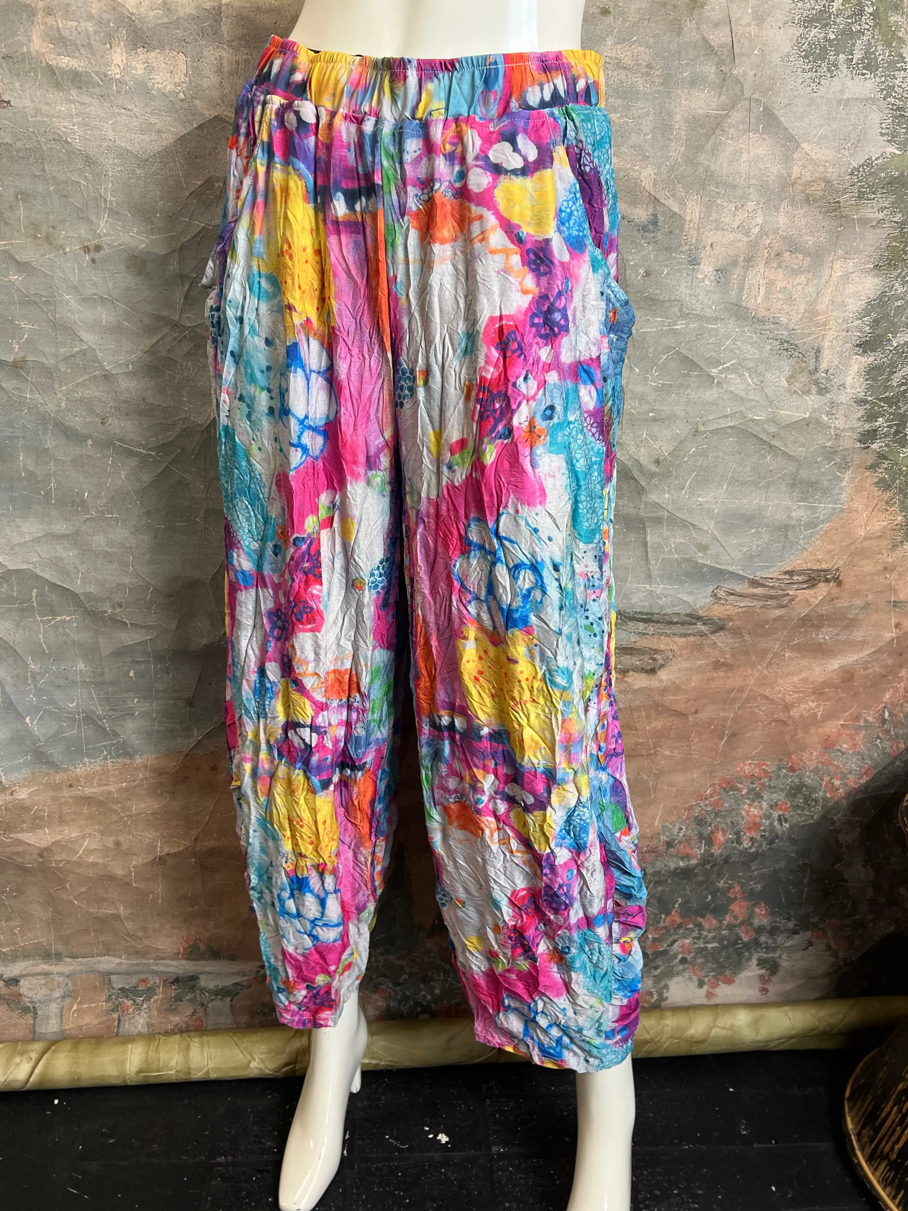 25075 European Print Crush Pant