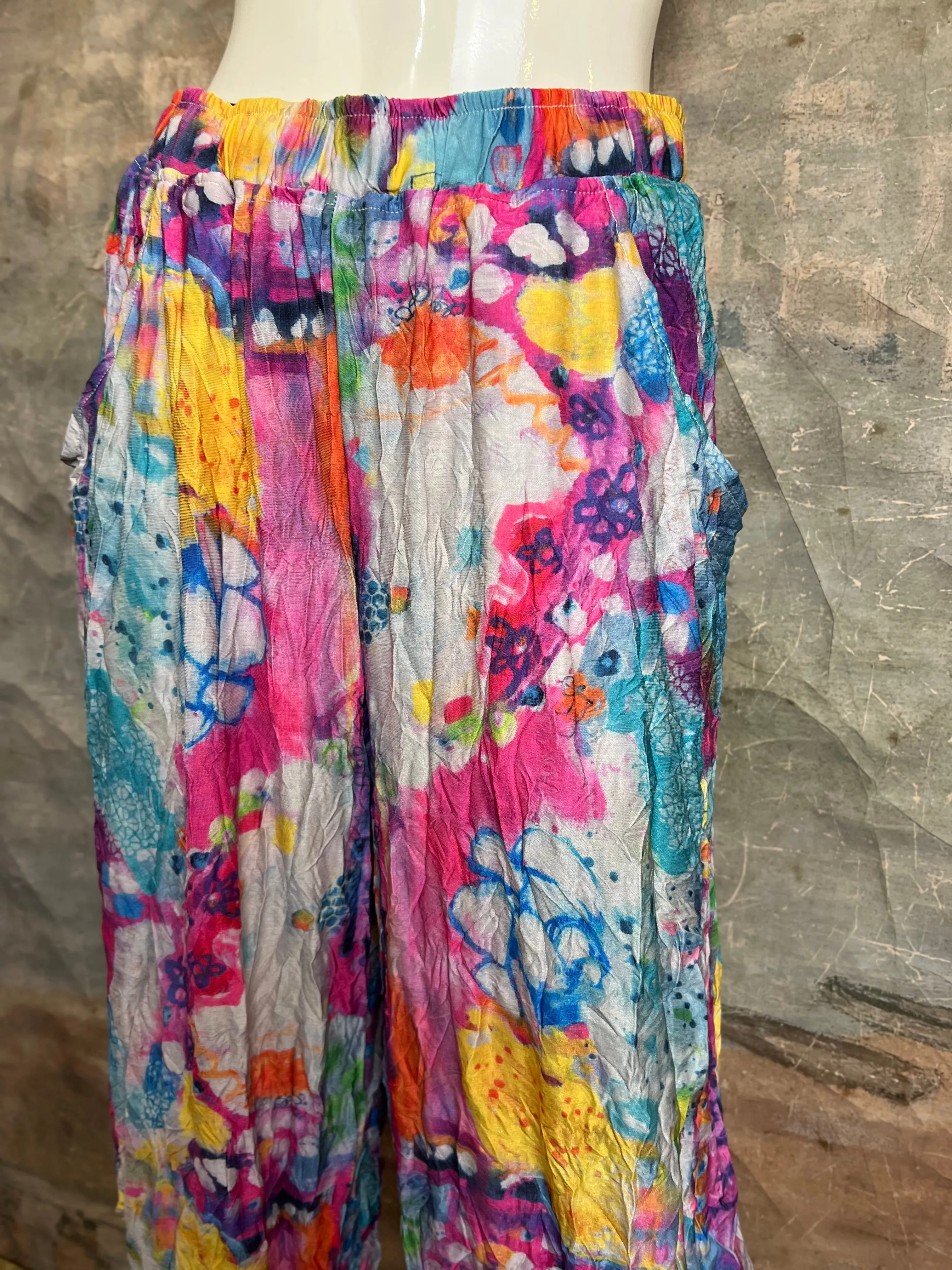 25075 European Print Crush Pant