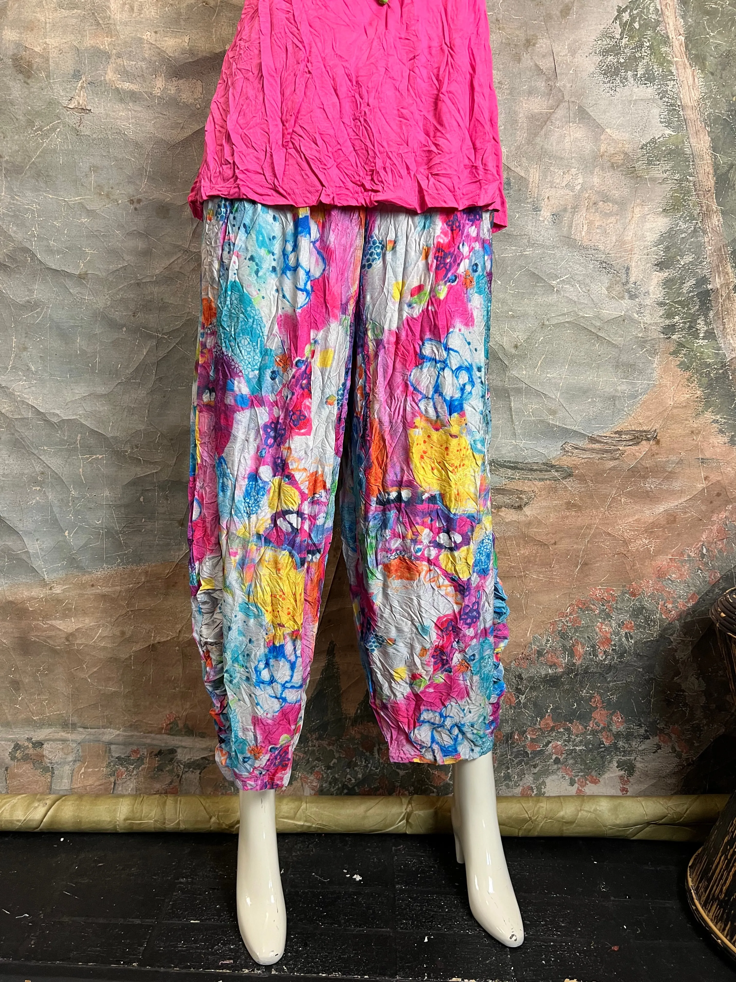 25075 European Print Crush Pant
