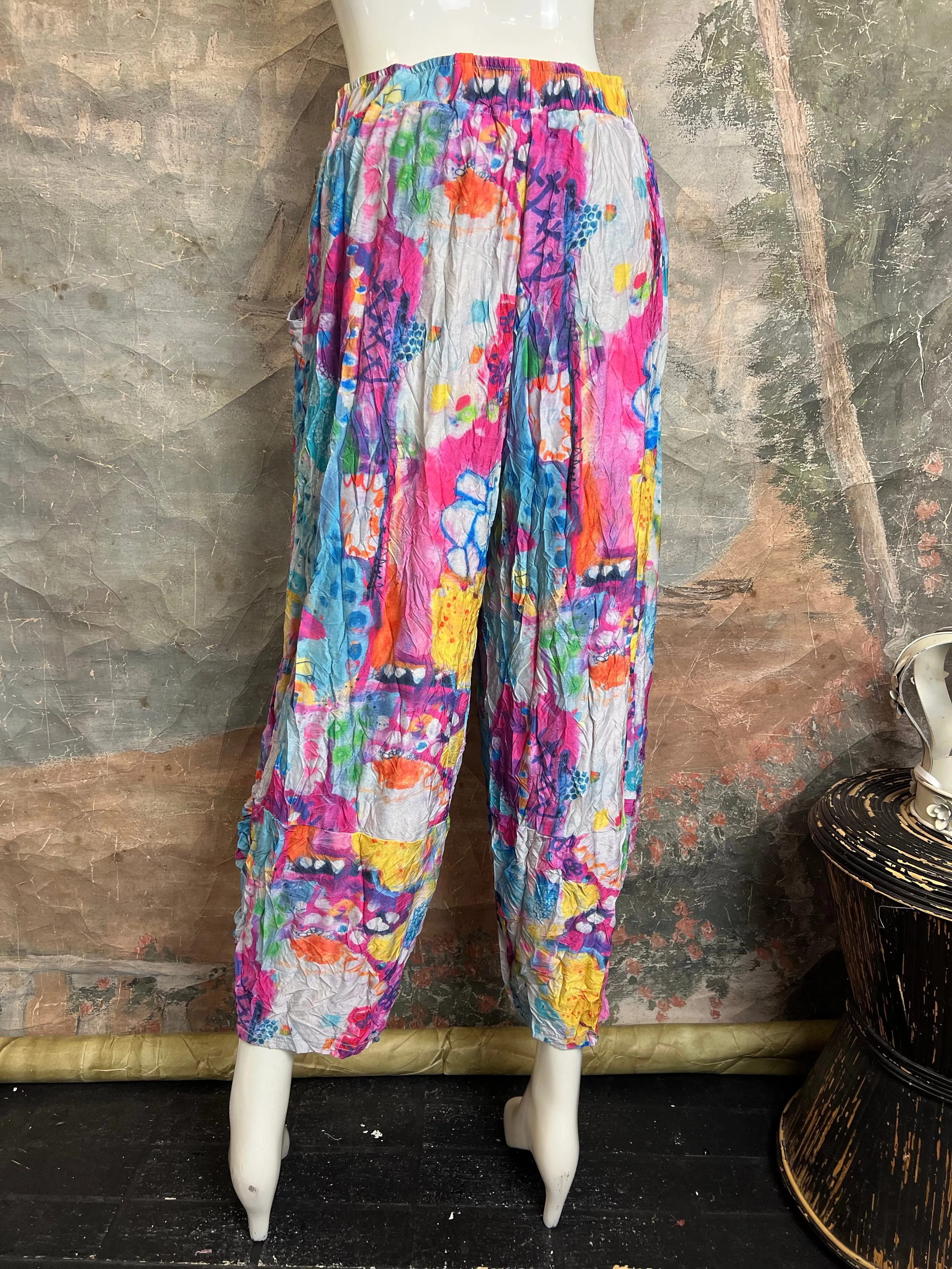 25075 European Print Crush Pant