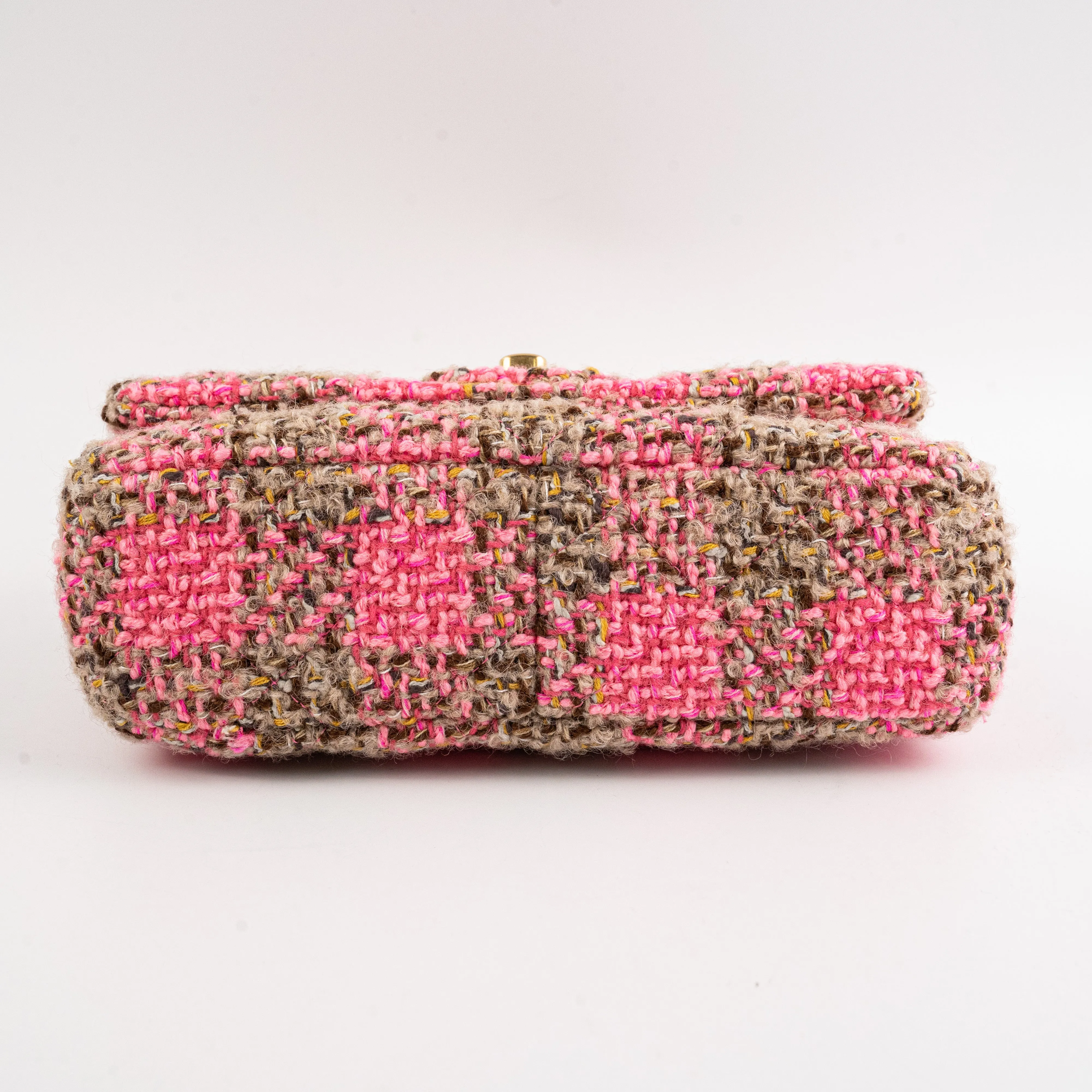 ITEM 14 - Chanel 19 Small seasonal Tweed Pink