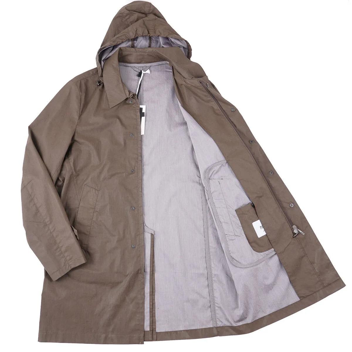 Manto Lightweight Water-Repellent Overcoat